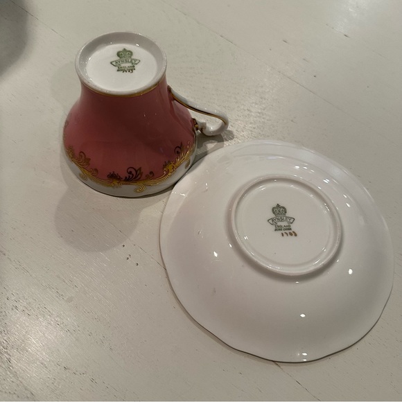 AYNSLEY Authentic Bone Vintage Tea Cup and Saucer Set Antique Pink Gold & White - Picture 7 of 10
